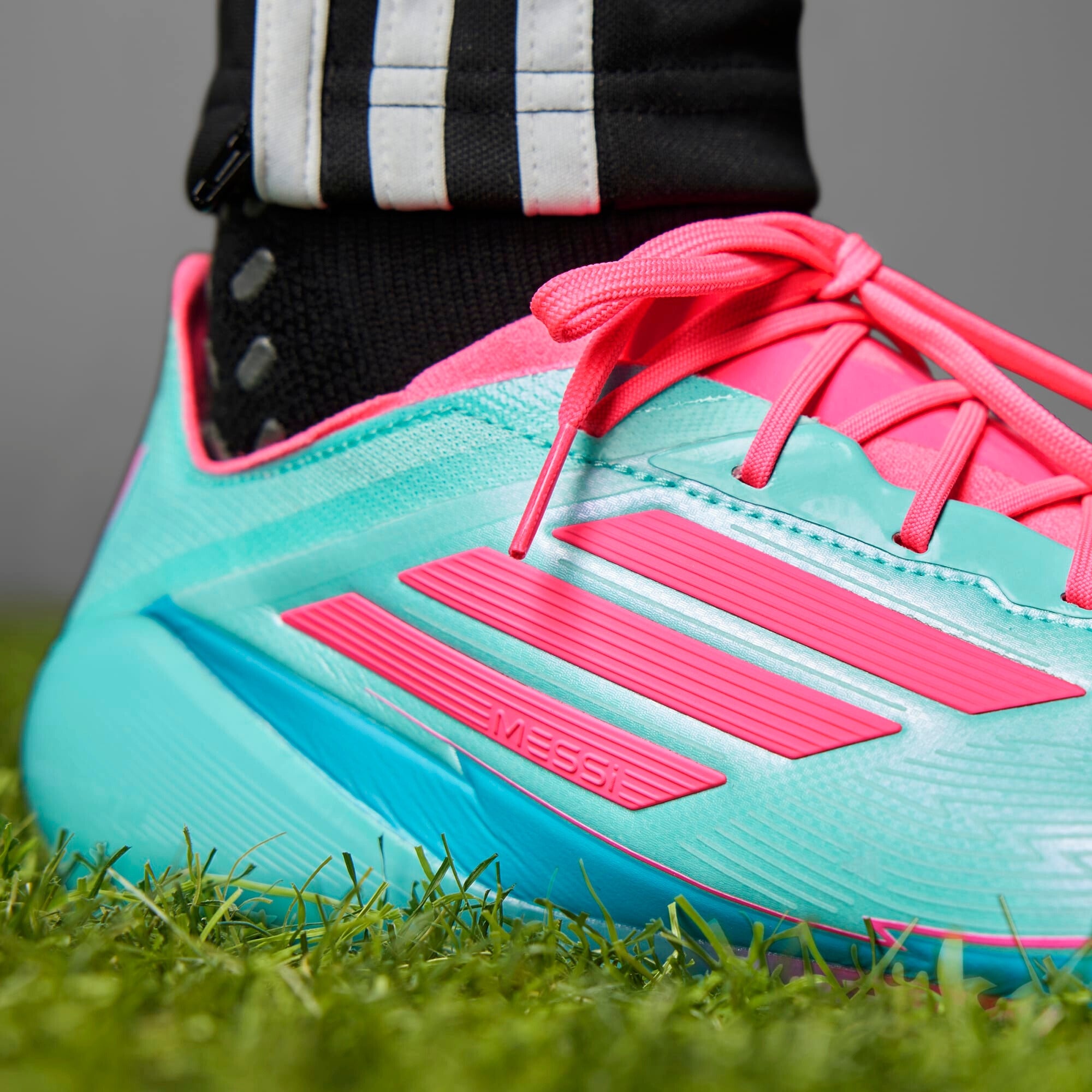 adidas F50 Elite Messi Firm-Ground Low-Top Soccer Cleats