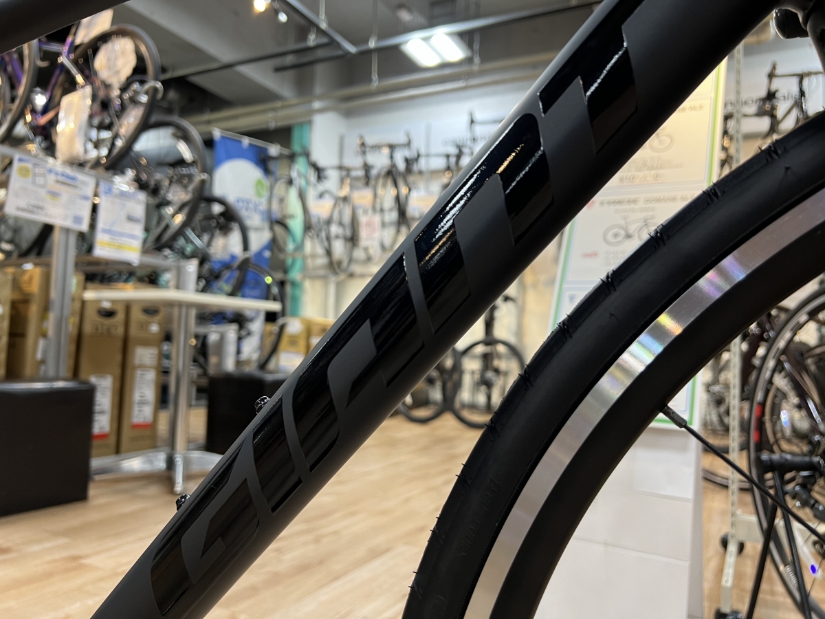 GIANT】マットブラック好き必見！CONTEND 0が入荷しました。【ロード