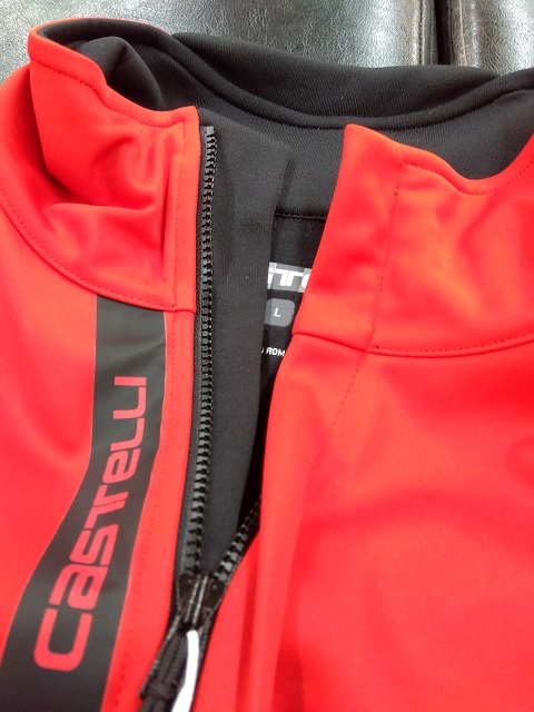 CASTELLI】エントリーモデルながら高い完成度が魅力。今期にぴったり暑