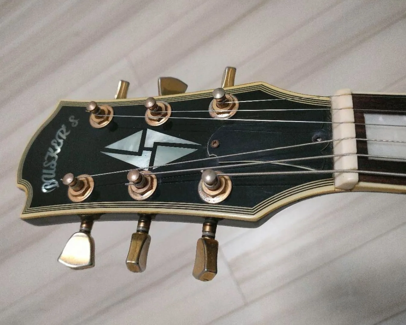 BUSKER'S（バスカーズ） BLC300 BK レスポールカスタムタイプ を