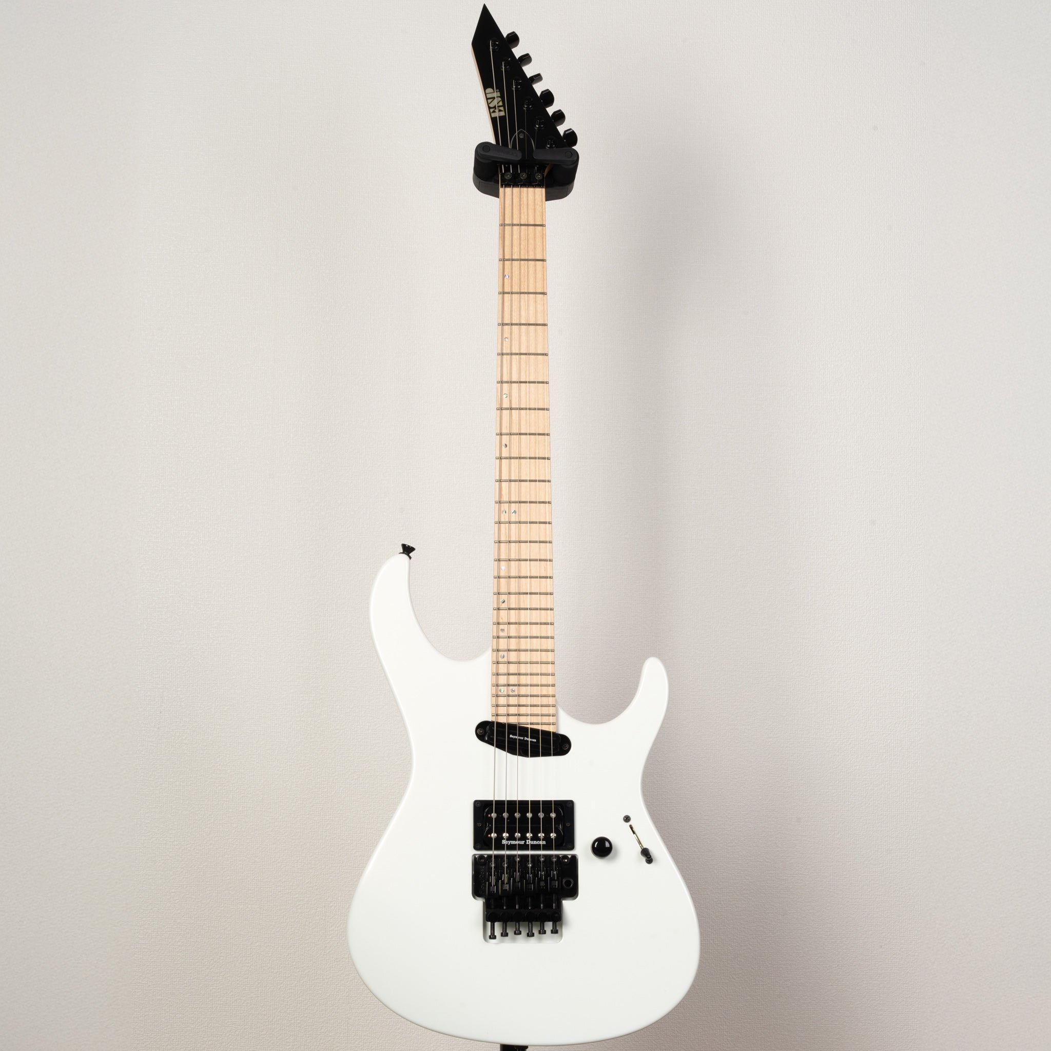 ESP | MAVERICK (Pearl White Gold) – Zanshin Musical Instruments