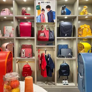 air ran.関連アイテム予約スタート！六本木POPUPのご案内｜ファミリア