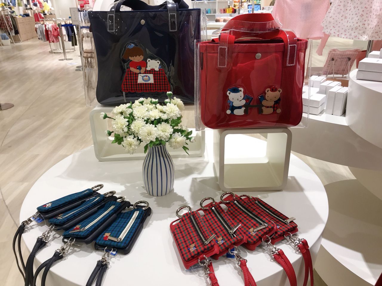 神戸本店】ajew×familiar コラボアイテム！｜ファミリア神戸本店の公式