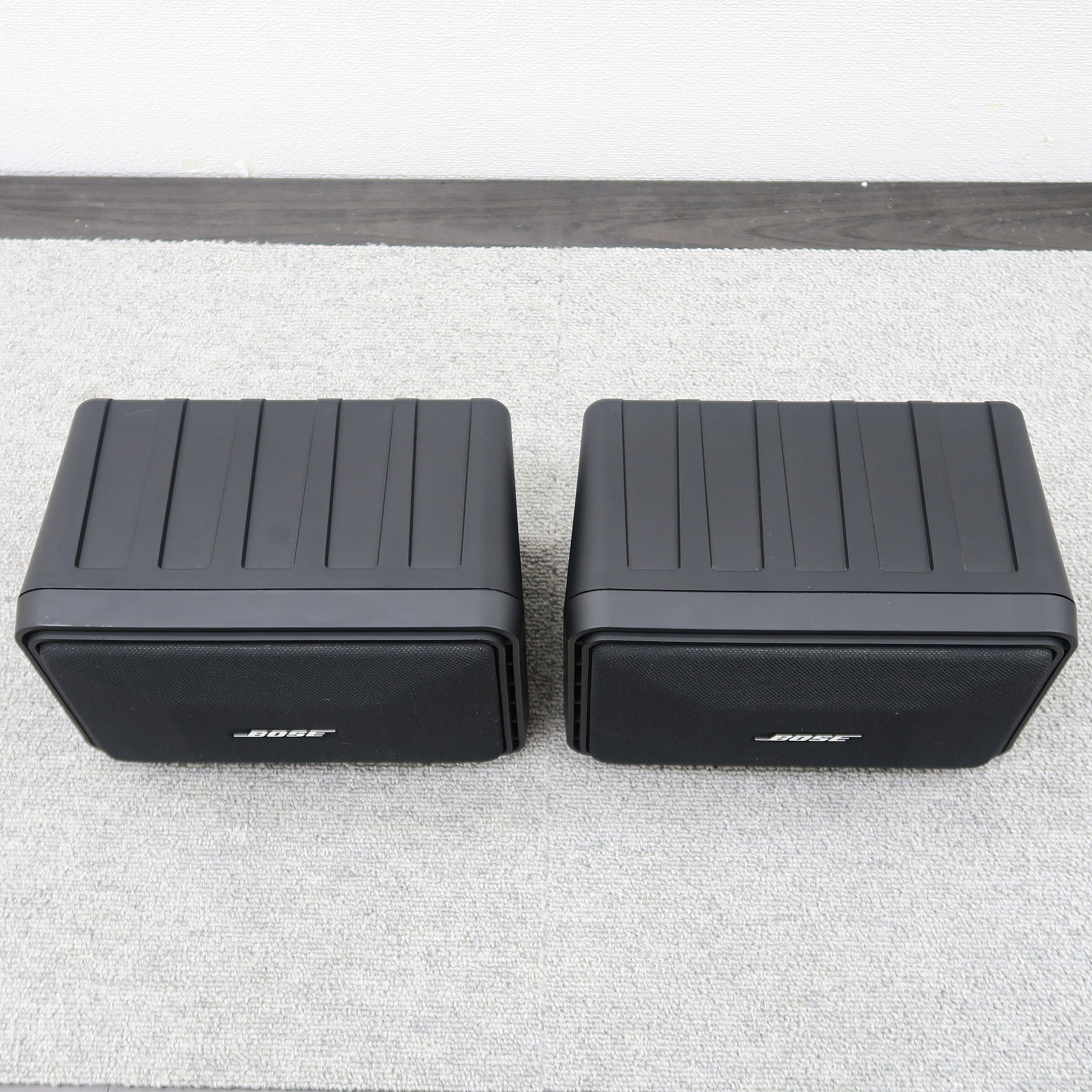 Bランク】ボーズ BOSE 101MM スピーカーペア 天吊りブラケット付き