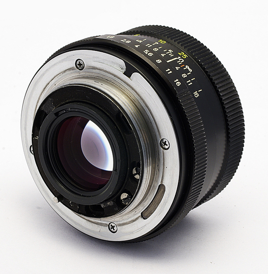 The Voigtländer Color Ultron 50 mm f/1.8 Lens. Specs. MTF Charts