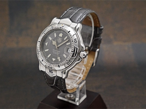 タグ・ホイヤー クロノメーター オートマチック 200m グレーツートン