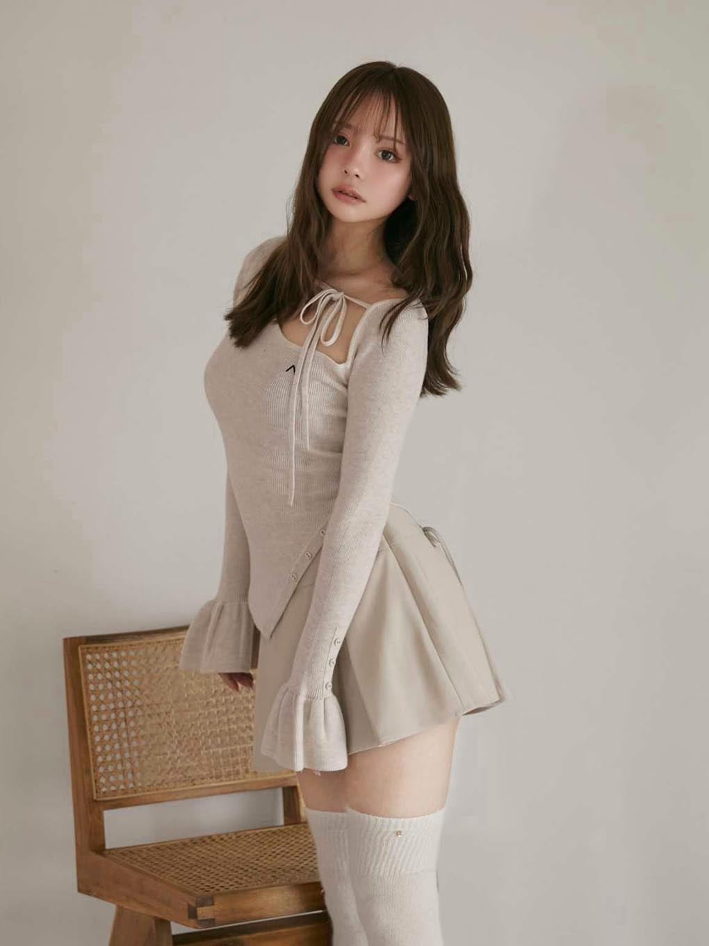 Flora knit tops andmary