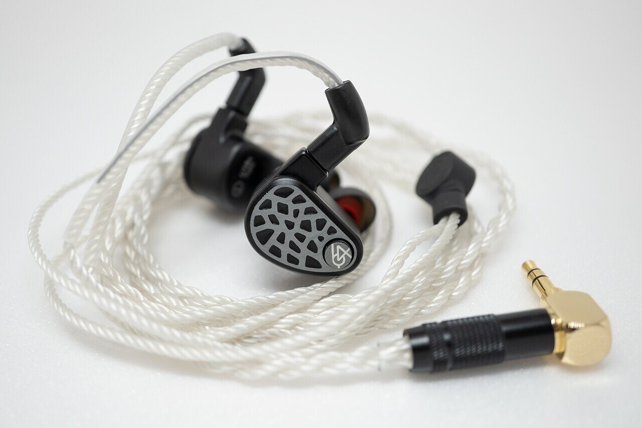 18BAのフラッグシップがさらなる進化！ 64 AUDIO「U18s」をだい