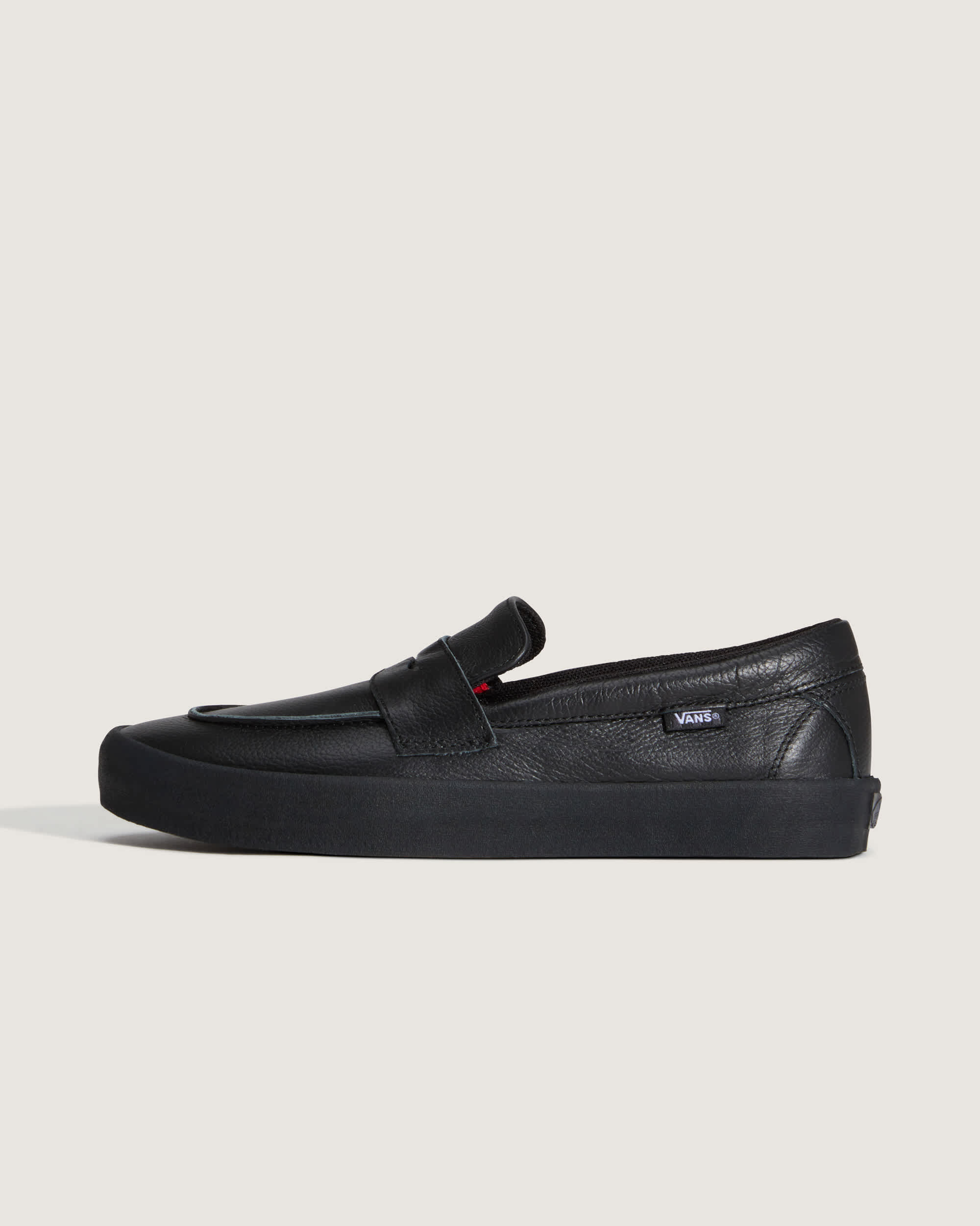 Skate Loafer Shoes in Black| Vans SE