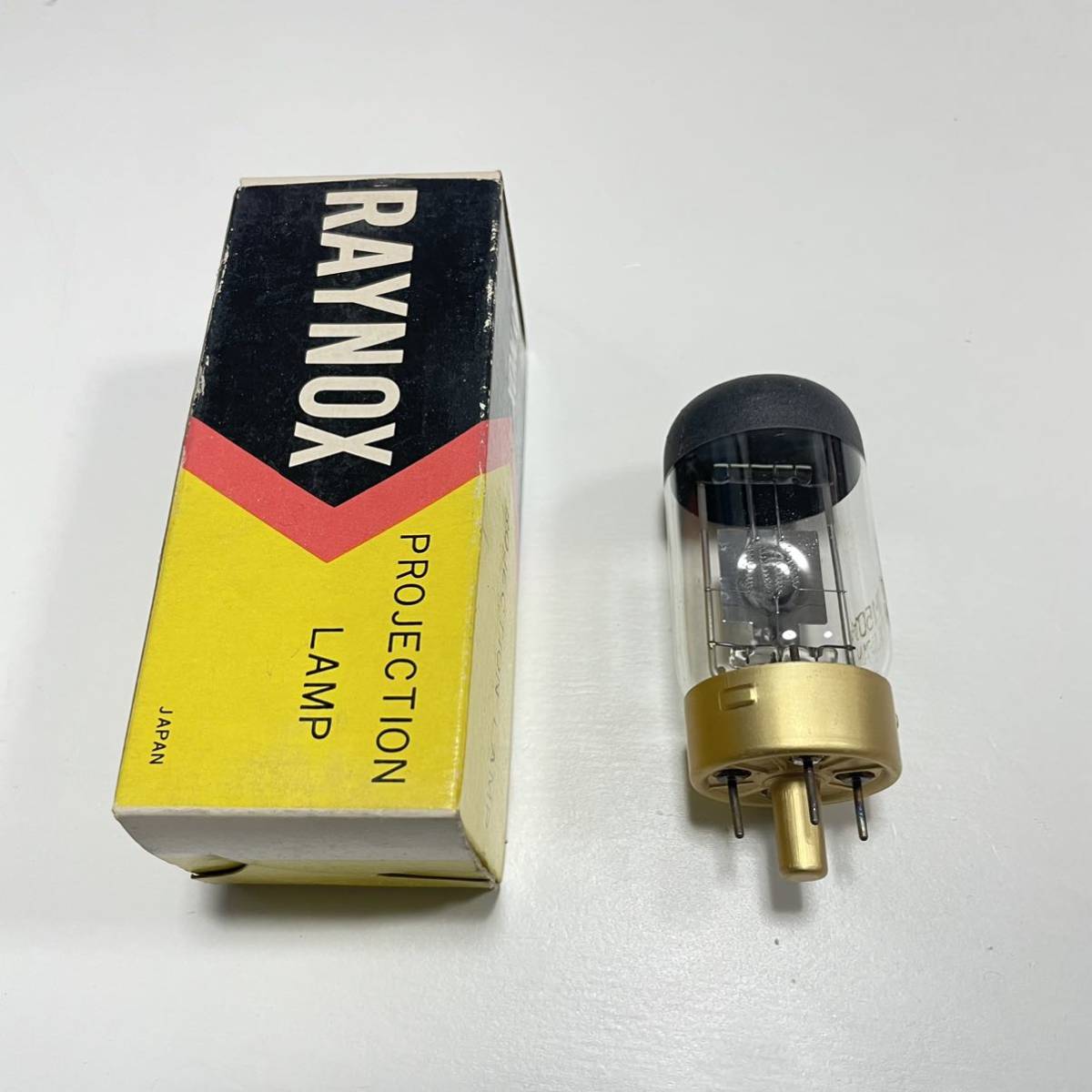 Yahoo!オークション -「8mm 映写機 ランプ」の落札相場・落札価格