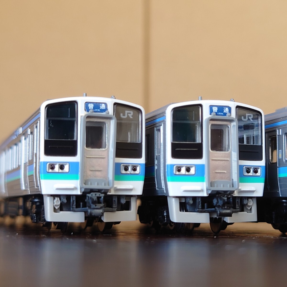 Yahoo!オークション -「tomix 211系 長野」(近郊形電車) (JR、国鉄車輌