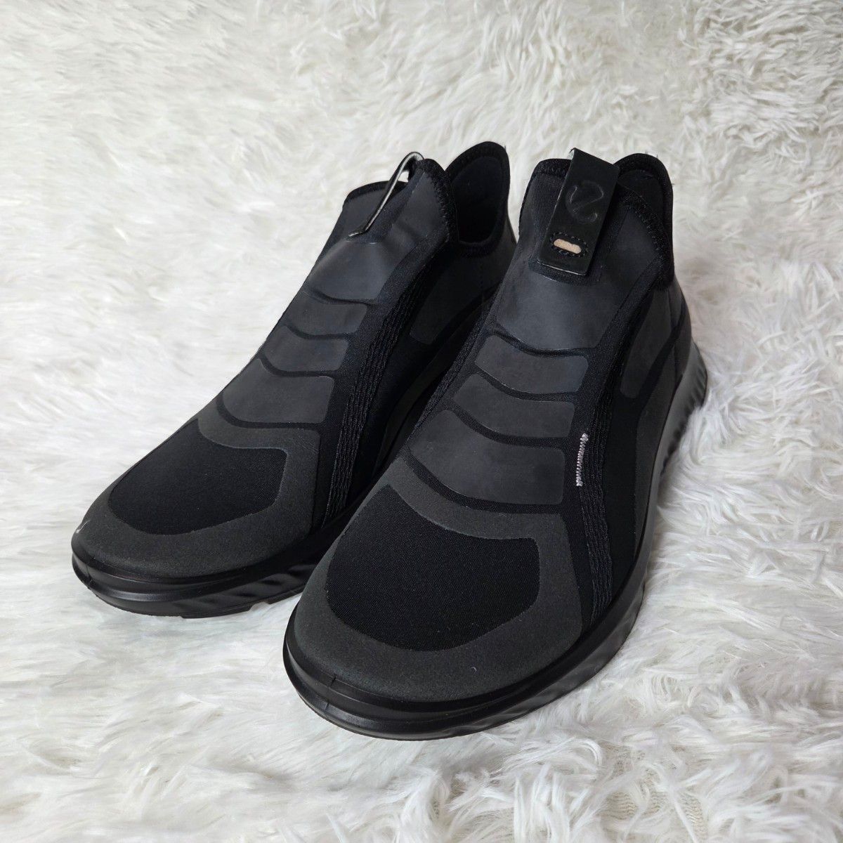 ECCO新品エコー Biom2 2レザー軽量スニーカー スリッポン24cm黒