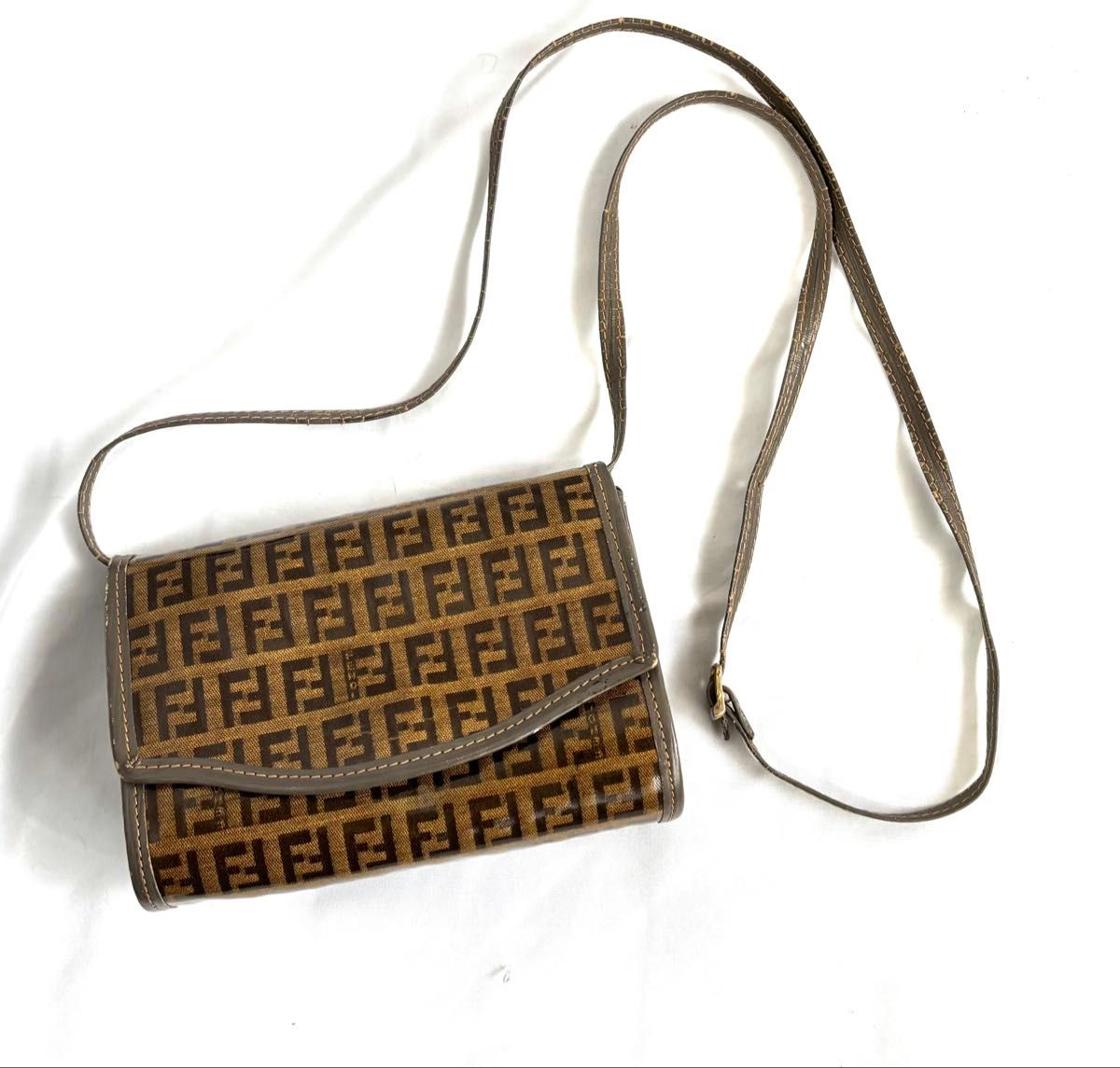 未使用級 FENDI フェンディ ポーチ M03｜Yahoo!フリマ（旧PayPayフリマ）