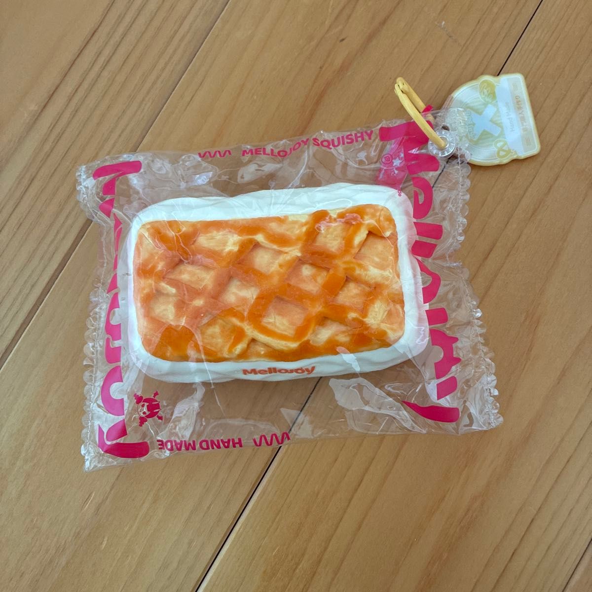 Mellojoy メロジョイ スクイーズ クリームワッフル スクエア・丸 2個