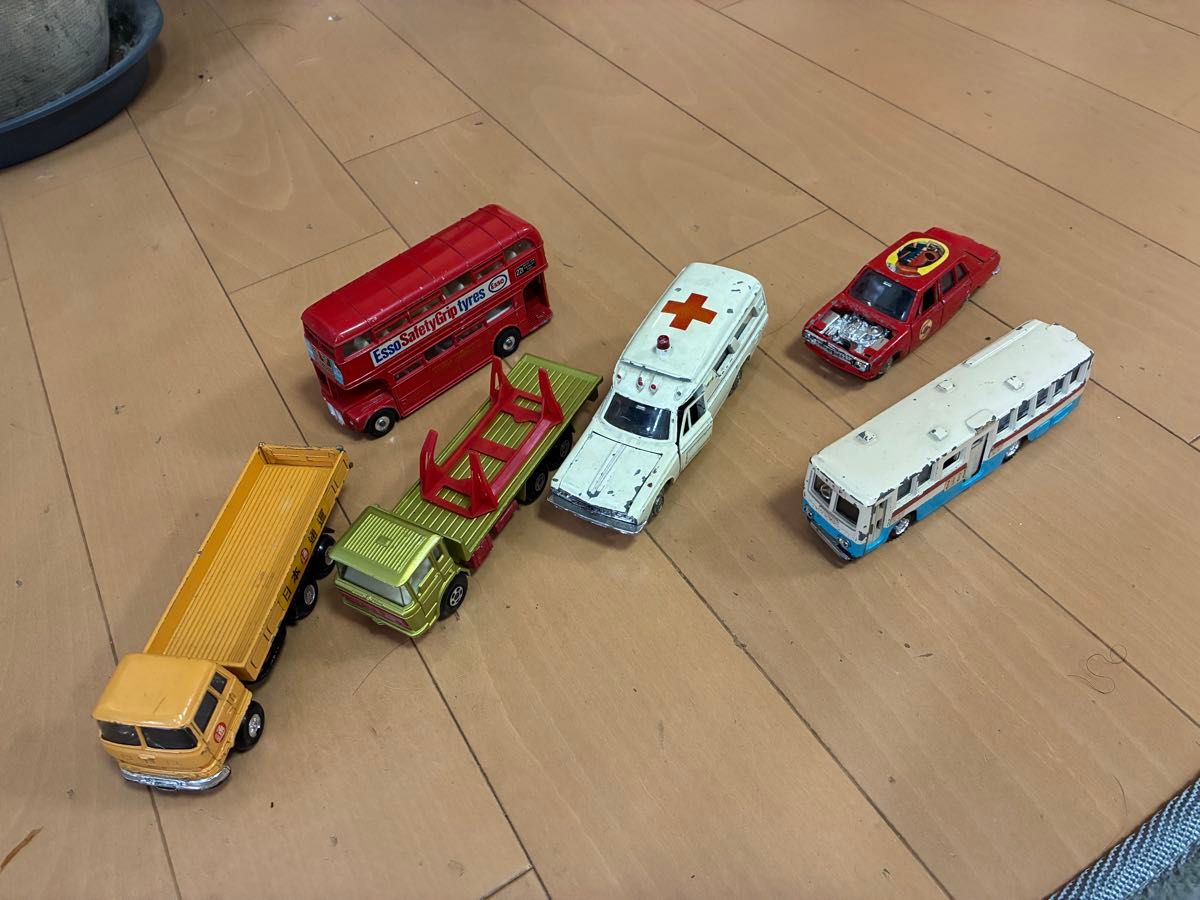 新品未開封】ミャクミャクバス ミニカー｜Yahoo!フリマ（旧PayPayフリマ）
