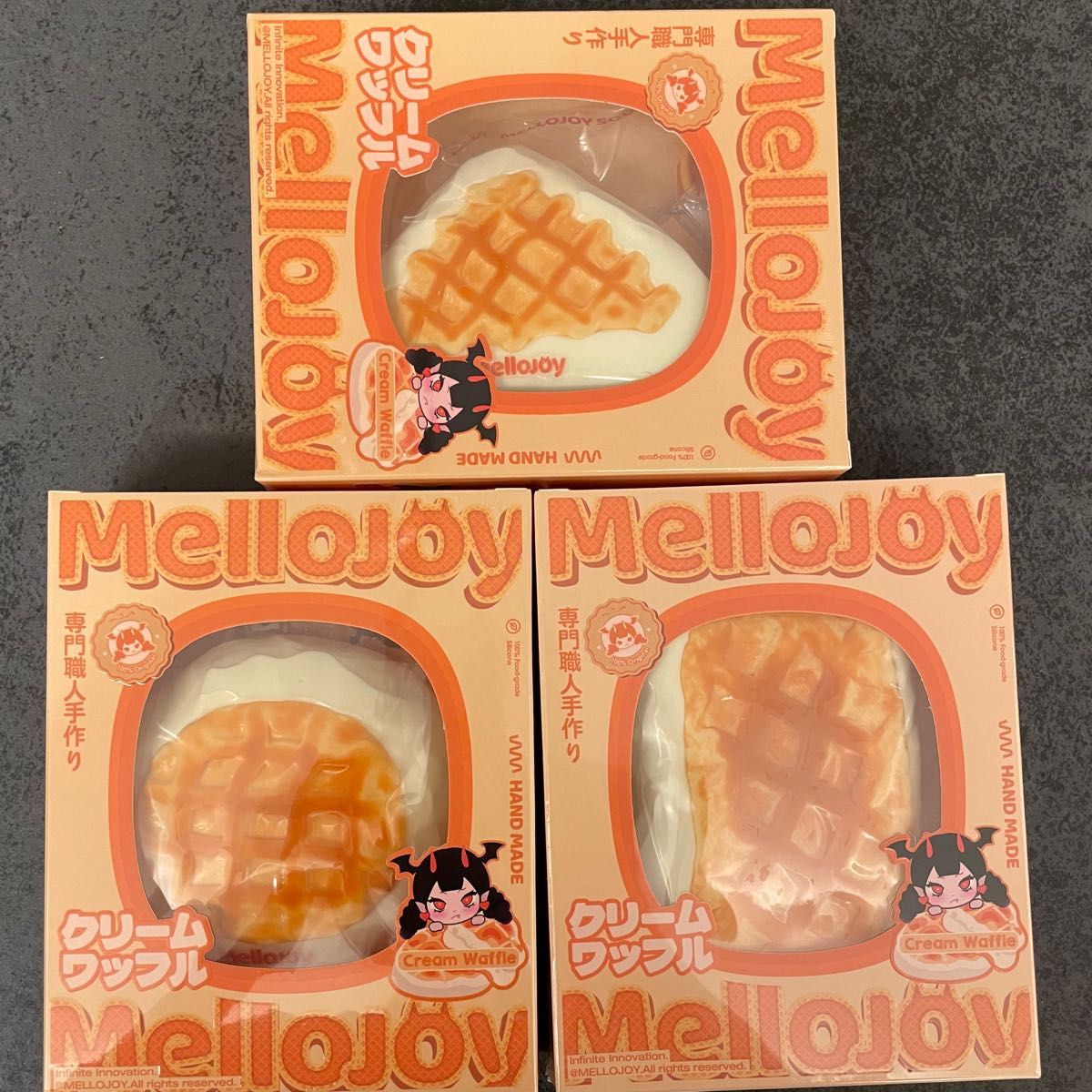 Mellojoy メロジョイ スクイーズ クリームワッフル 丸・三角2個セット