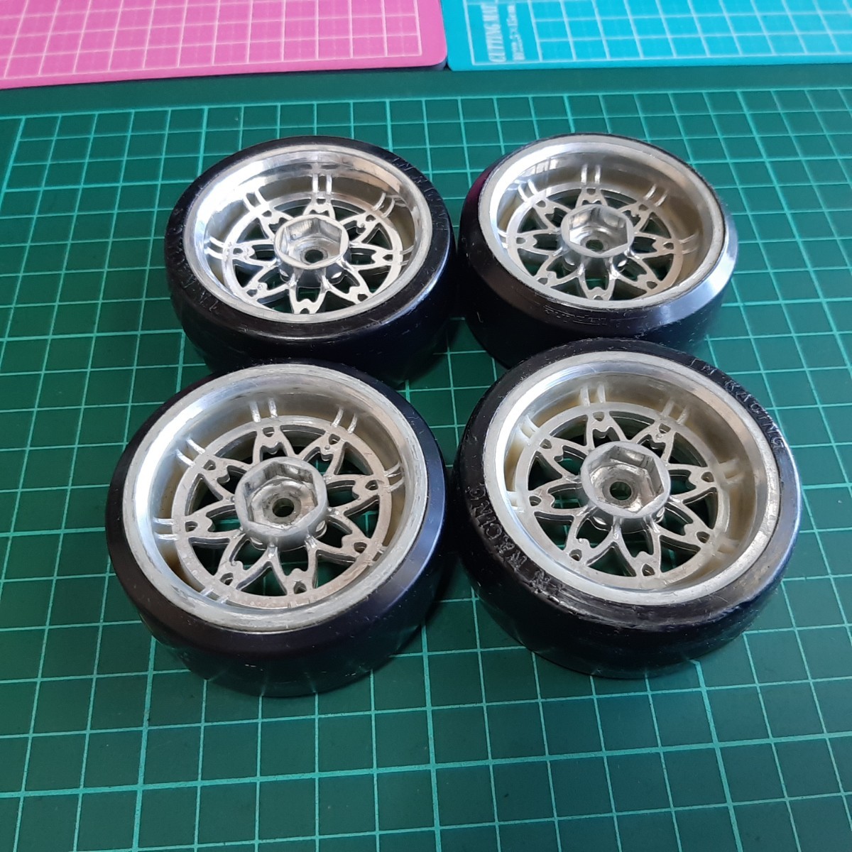 即決《送料無料》 深リム 弥生 ホイール 旧車 ラジコン tt01 tt02