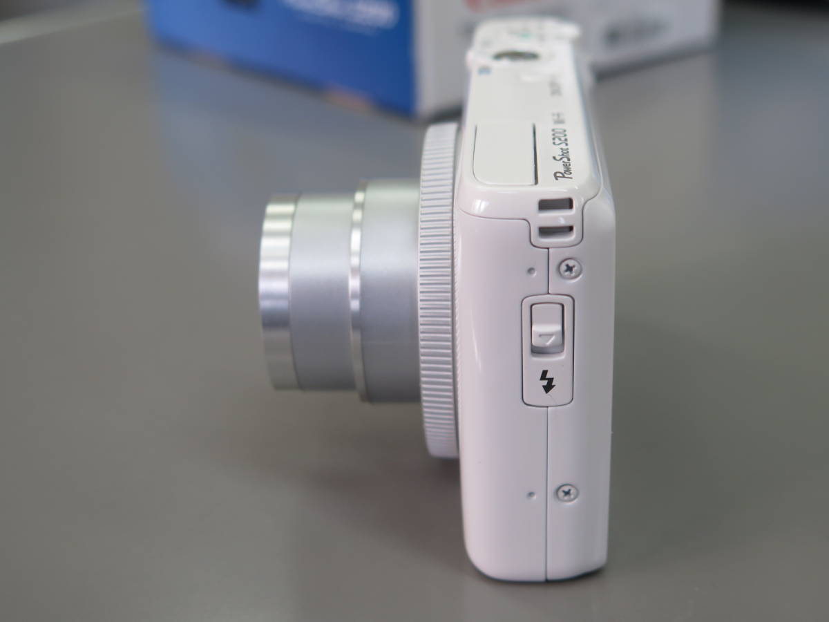 Yahoo!オークション - セブンイレブン40周年記念モデル Canon デジタ