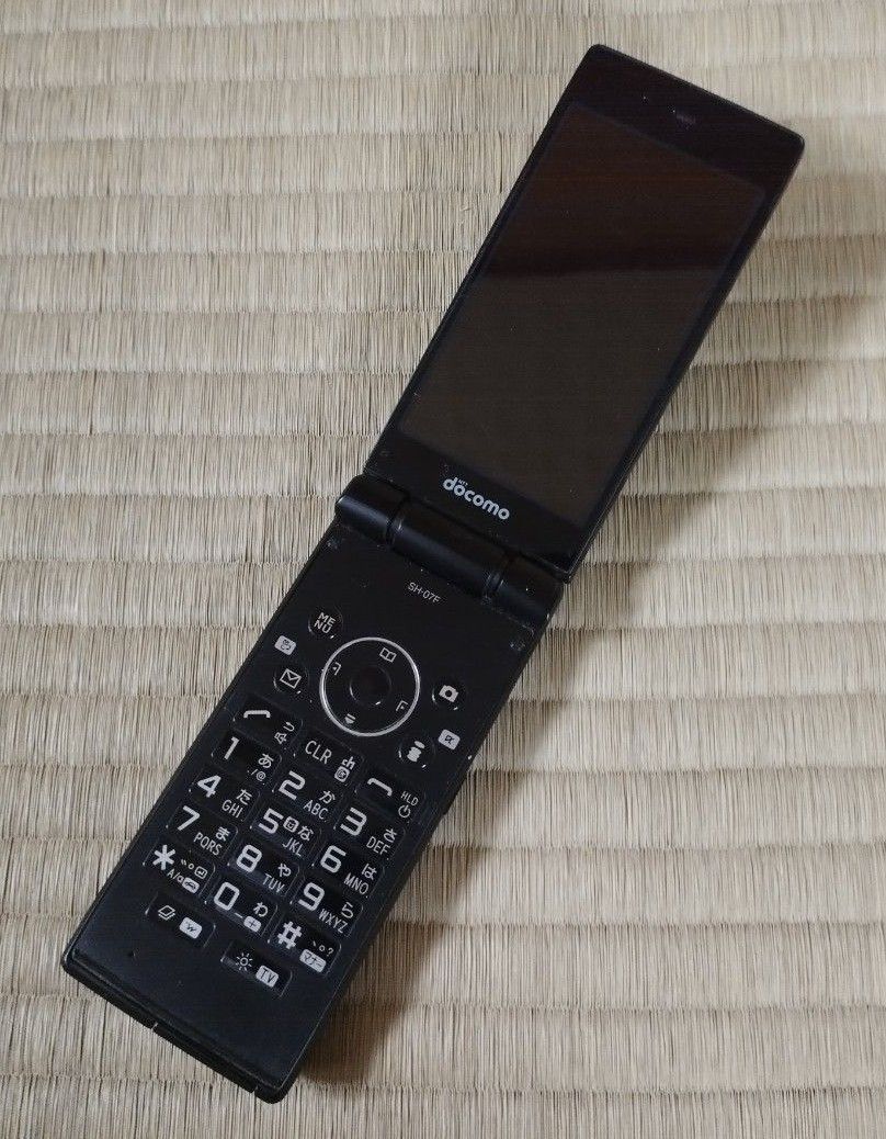 docomo ガラケー SH-07 黒 ジャンク｜Yahoo!フリマ（旧PayPayフリマ）