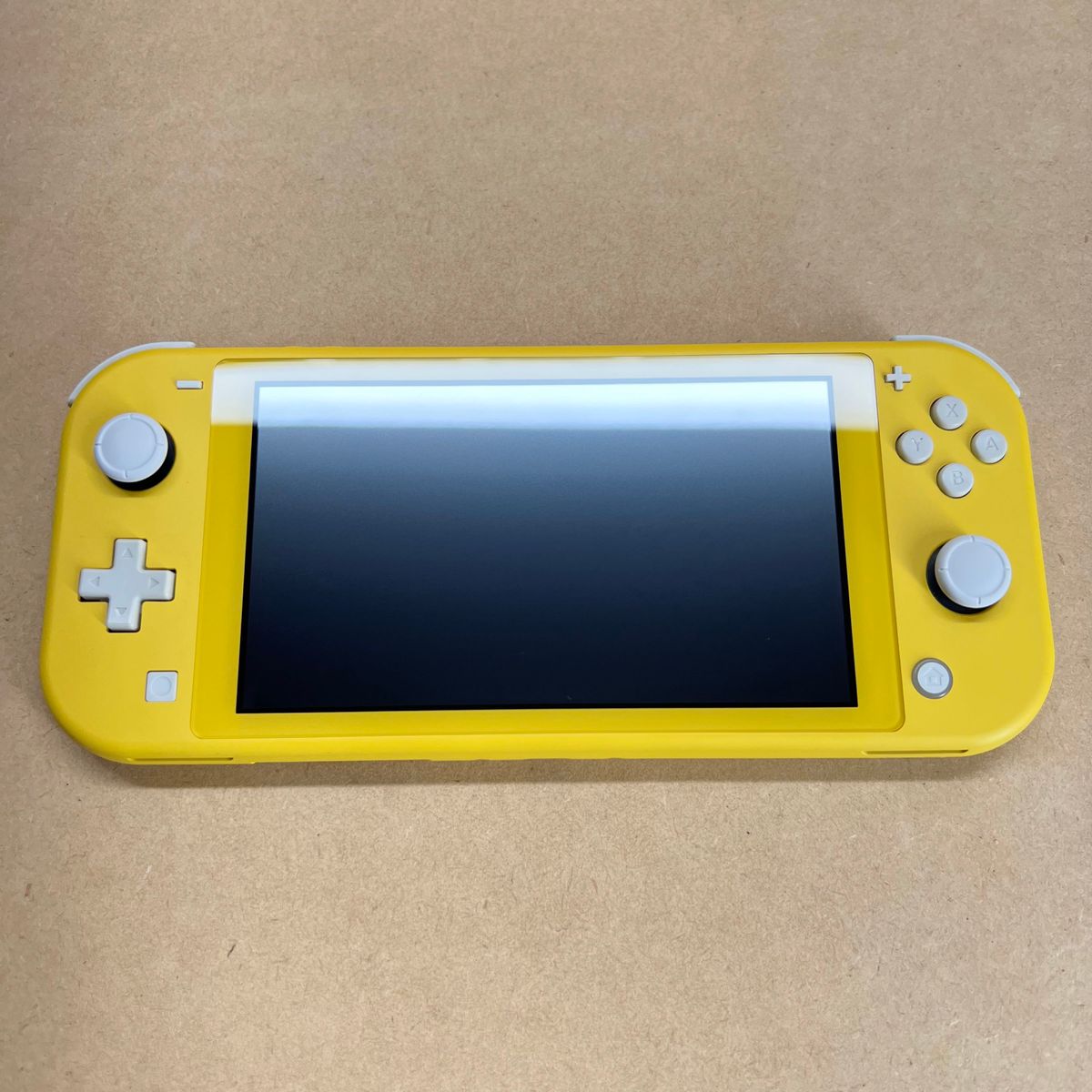 Switch》スイッチライト イエロー 2019年製造《スティック新品