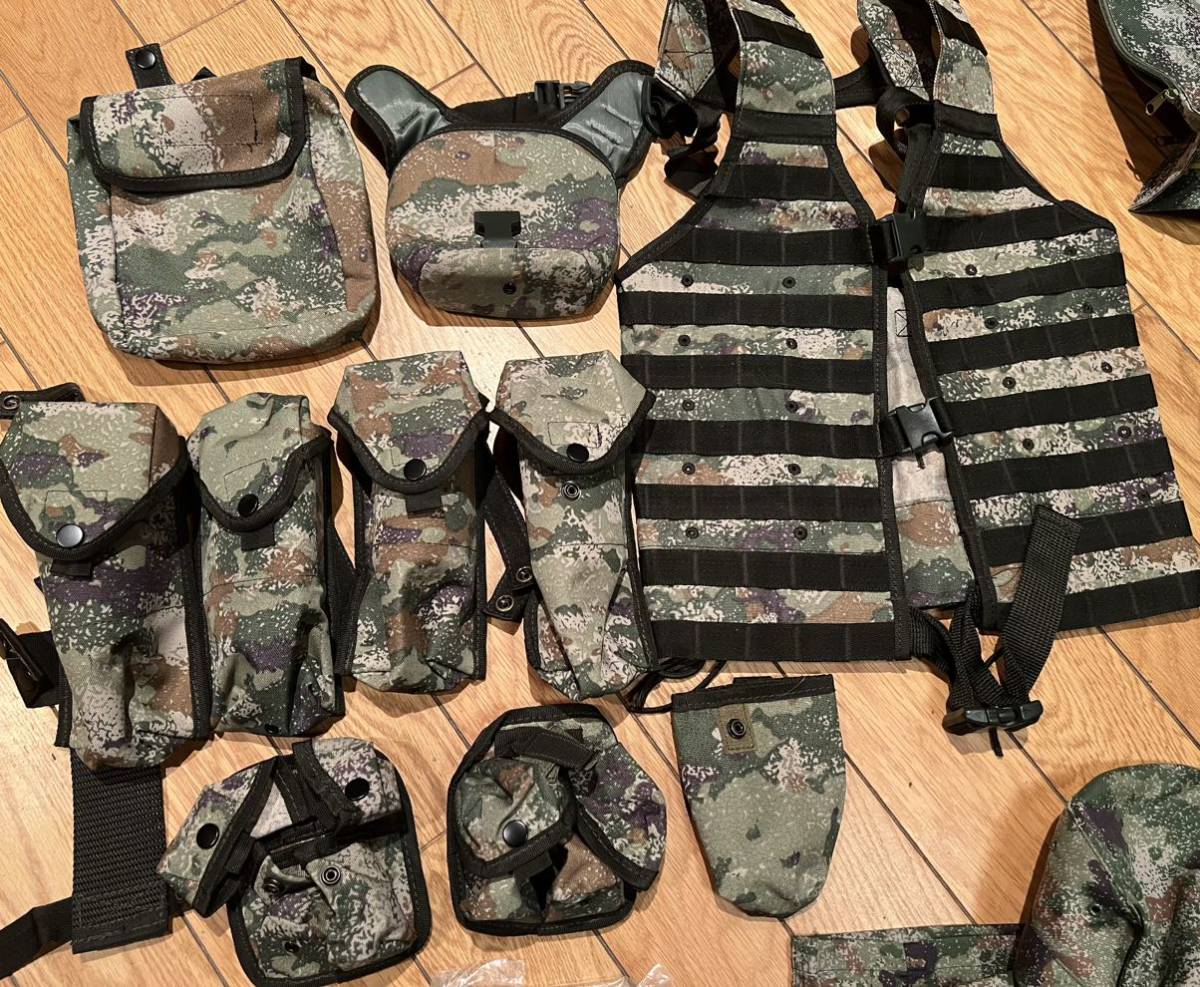 中国人民解放軍21式最新型星空迷彩戦闘服超フル装備一式38点セット 官