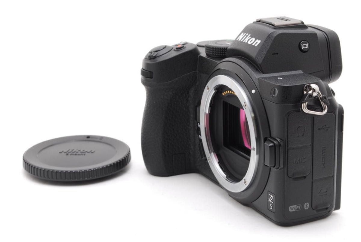 美品 ニコン Nikon Z5 ボディ・グリップ Z-GR1 付き シャッター回数