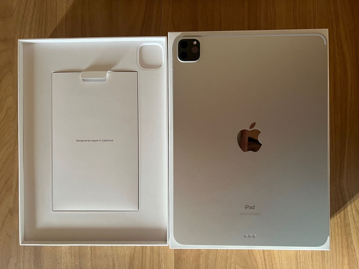 美品】iPad Pro 11インチ 第3世代 Wi-Fi 128GB シルバー A2377 MHQT3J
