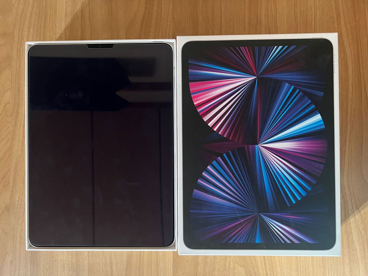 美品】iPad Pro 11インチ 第3世代 Wi-Fi 128GB シルバー A2377 MHQT3J