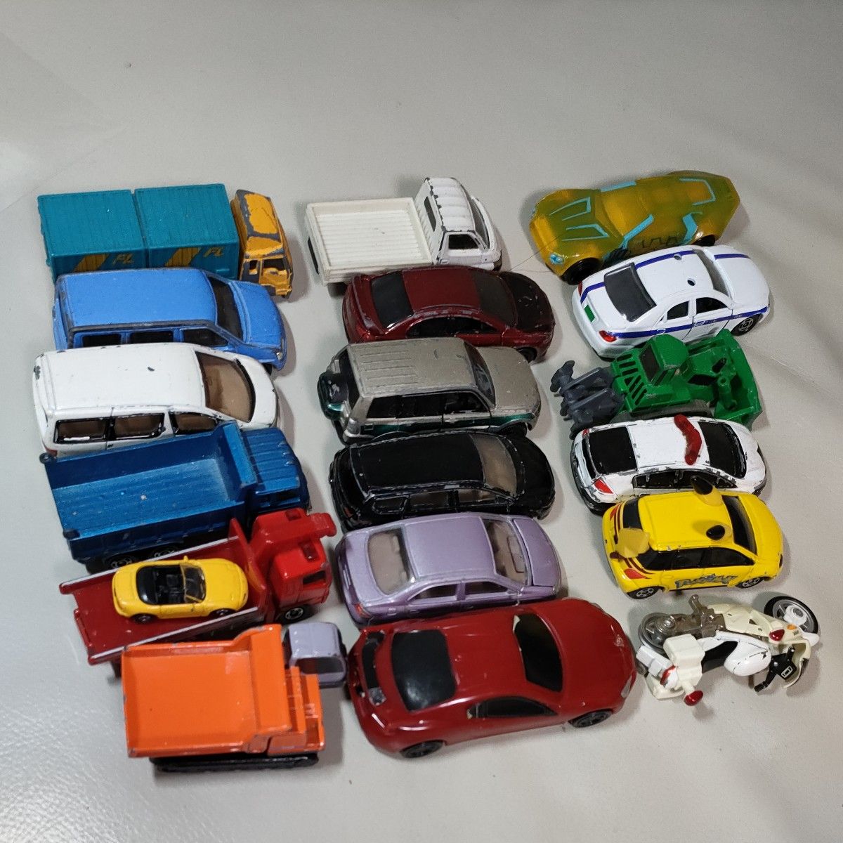 ジャンク トミカ ミニカー 18台セット まとめ売り｜Yahoo!フリマ（旧