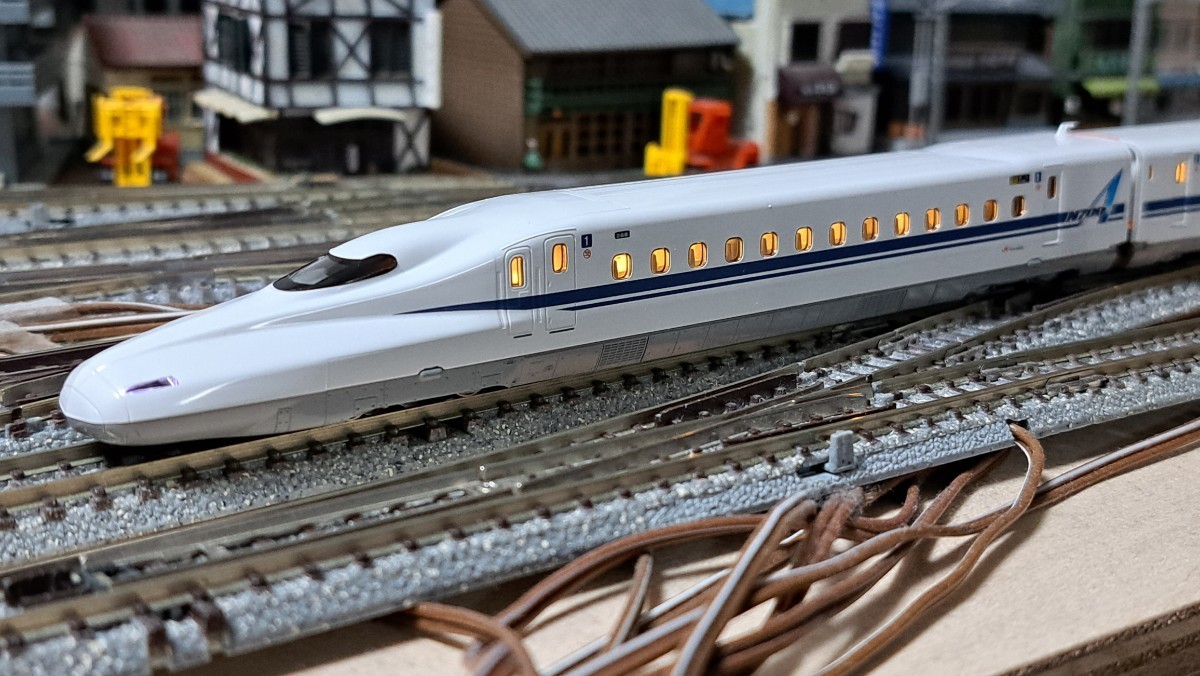 送料無料 鉄道模型 nゲージ 電球色 LED led 室内灯 新幹線用 16本＋