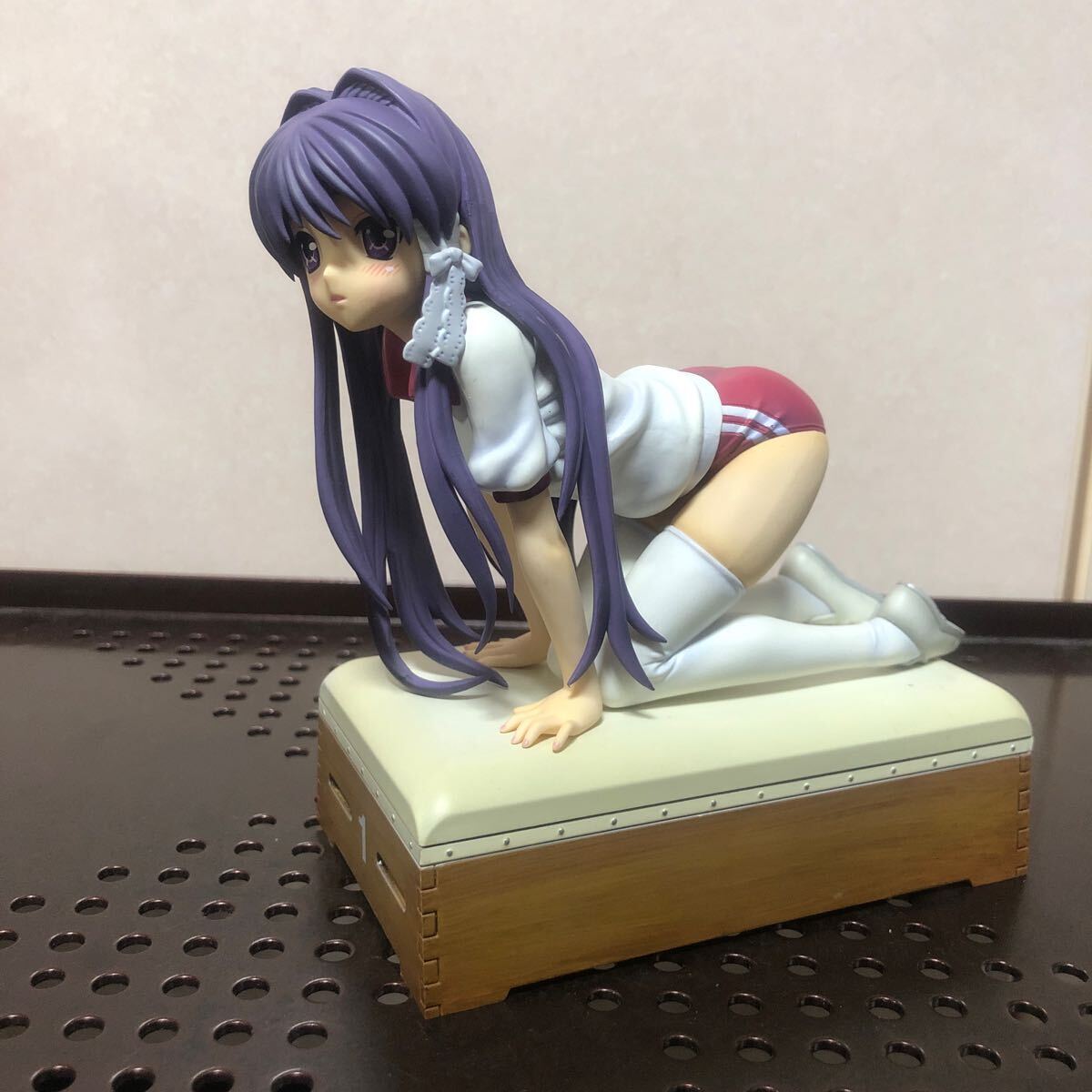 Yahoo!オークション - 440 コトブキヤ CLANNAD 藤林杏-体育倉庫 1/6ス