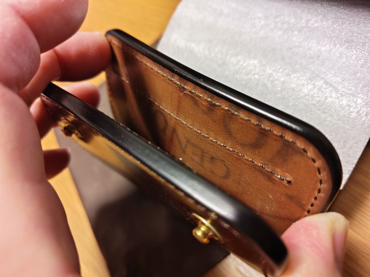 ロブスタレザーRobusta leather ホーウィンコードバン 三つ折り財布