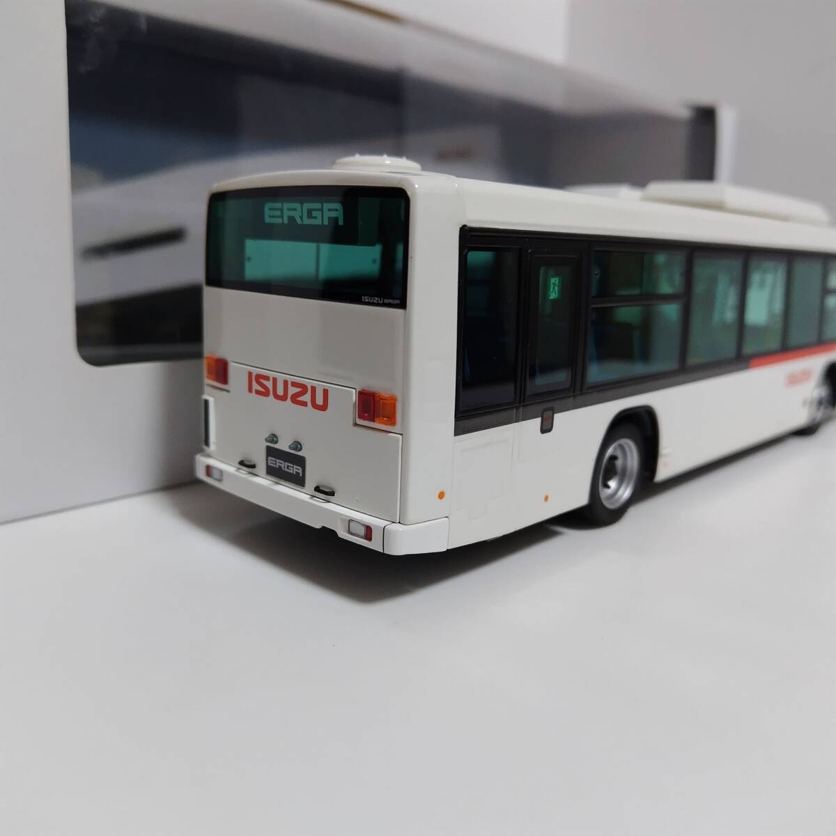 Yahoo!オークション - 1/43 いすゞエルガ いすゞプラザ限定モデル ERGA