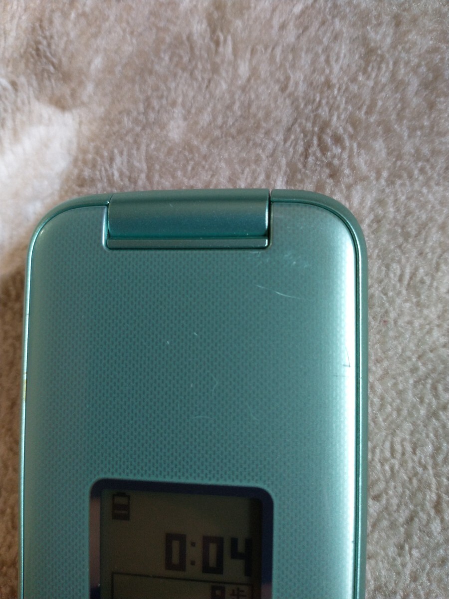 美品 充電器セット らくらくホン F-02J ミントグリーン ガラケー