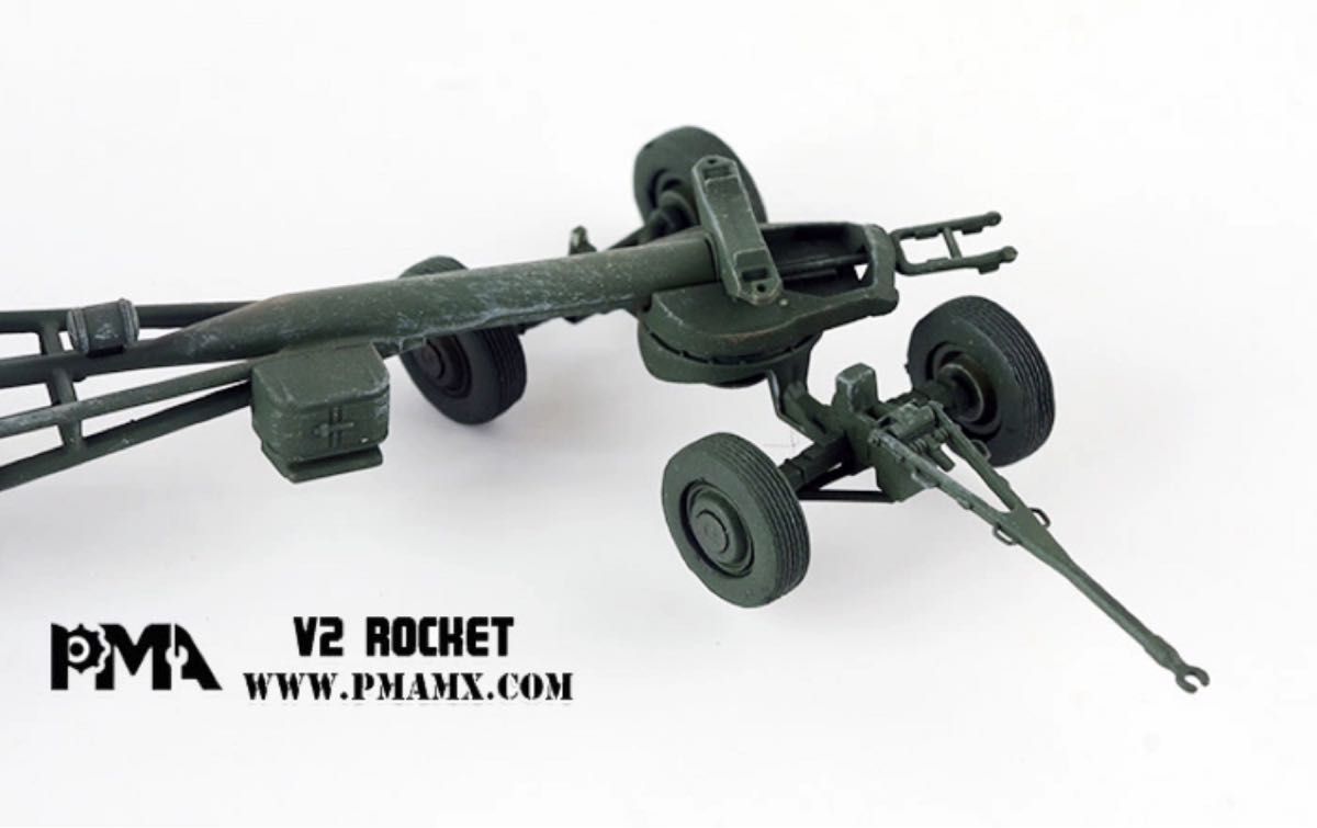 PMA製 第二次世界大戦ドイツ軍V2ロケット弾道ミサイル 1/72 完成品模型
