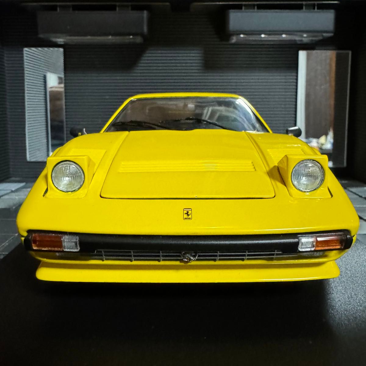 絶版 京商 1/18 フェラーリ 308GTB クワトロ カスタム仕様｜Yahoo