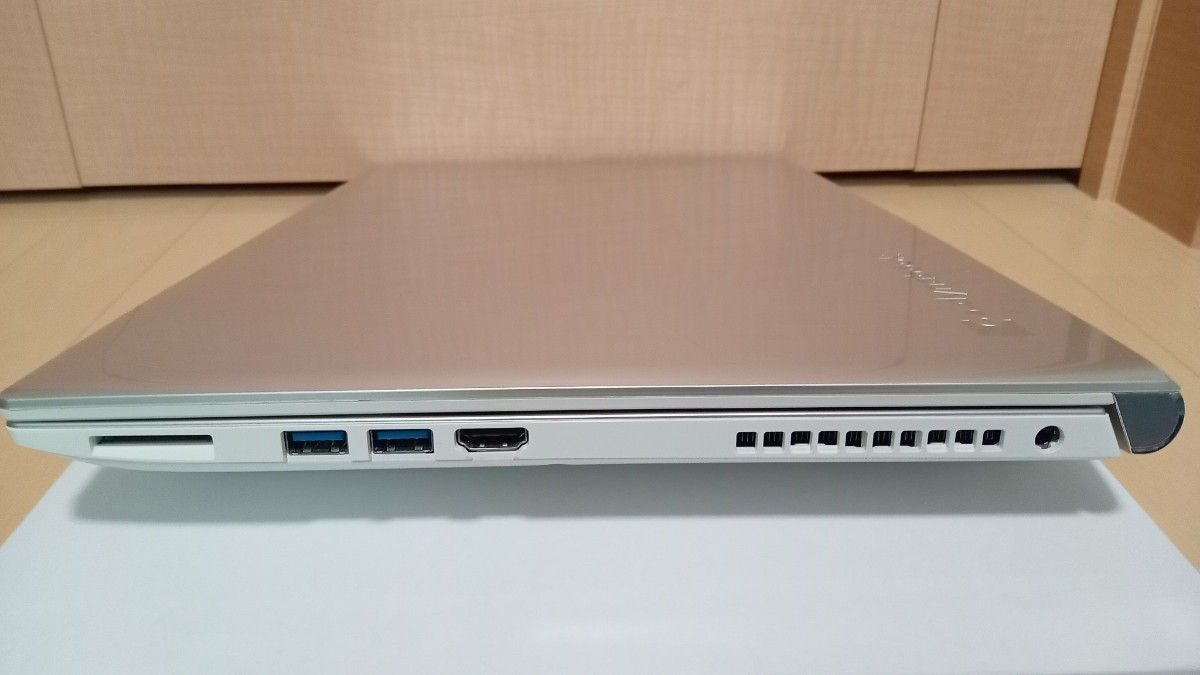 ジャンク ノートパソコン TOSHIBA dynabook T6 P1T6KPEG 8世代 i7