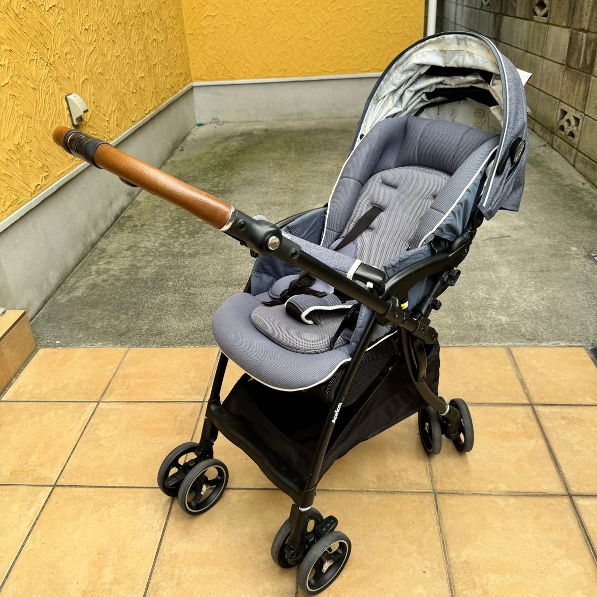 美品 Aprica アップリカ ラクーナ ビッテ クッション2020年モデル