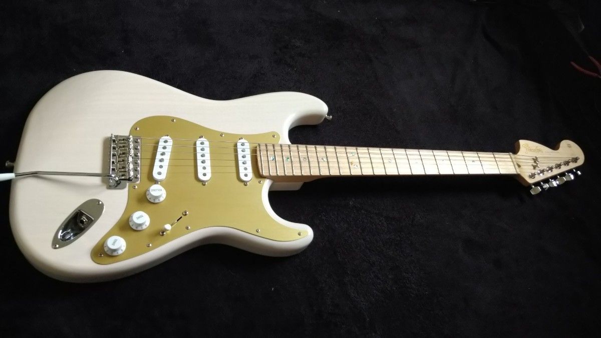 美品 Fender Made in Japan IKEBE FSR 1966 Stratocaster Reverse Head