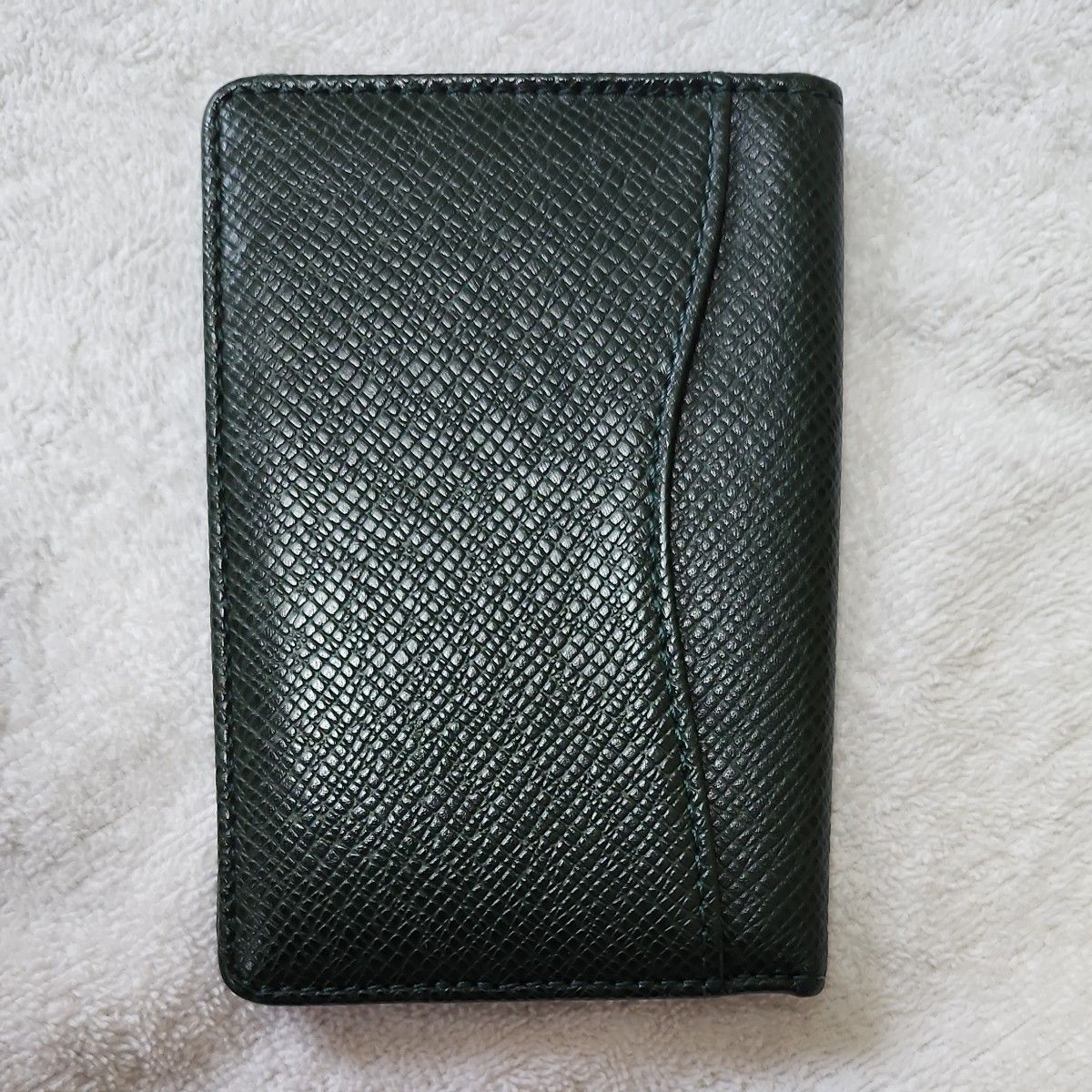 ルイヴィトン タイガ 二つ折り LOUIS VUITTON カードケース 長財布
