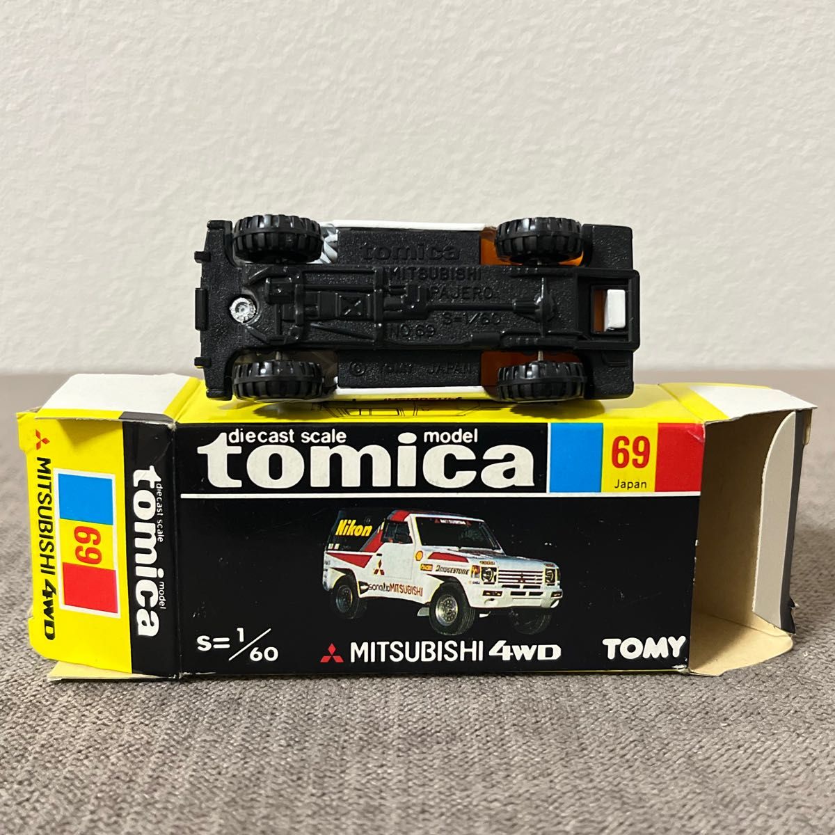 トミカ 日本製 黒箱 69-4-16 三菱 パジェロ 4WD 三菱自販特注｜Yahoo
