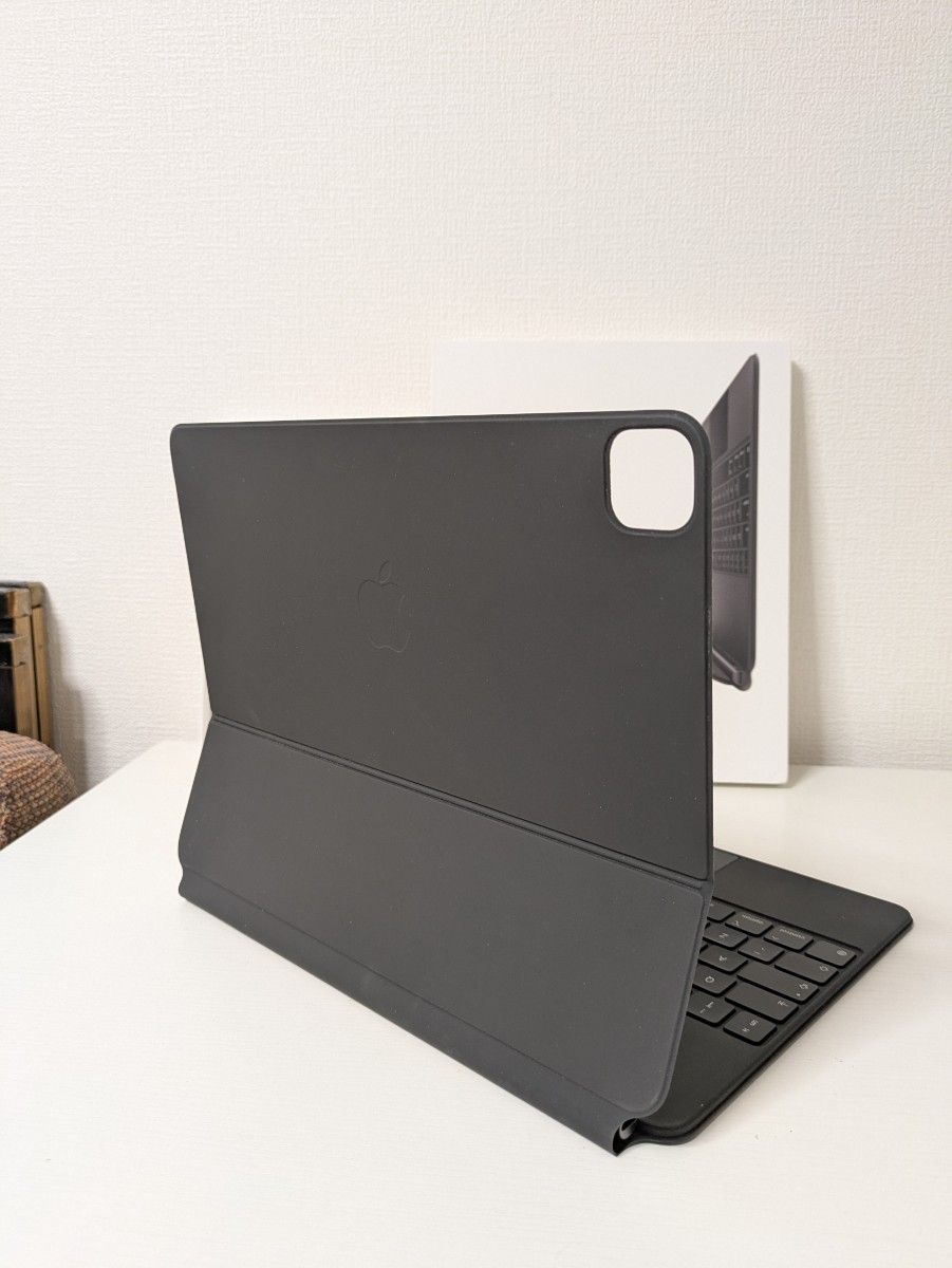 極美品】Magic Keyboard 英語版 iPad Pro/Air 12 9/13インチ用（A1998