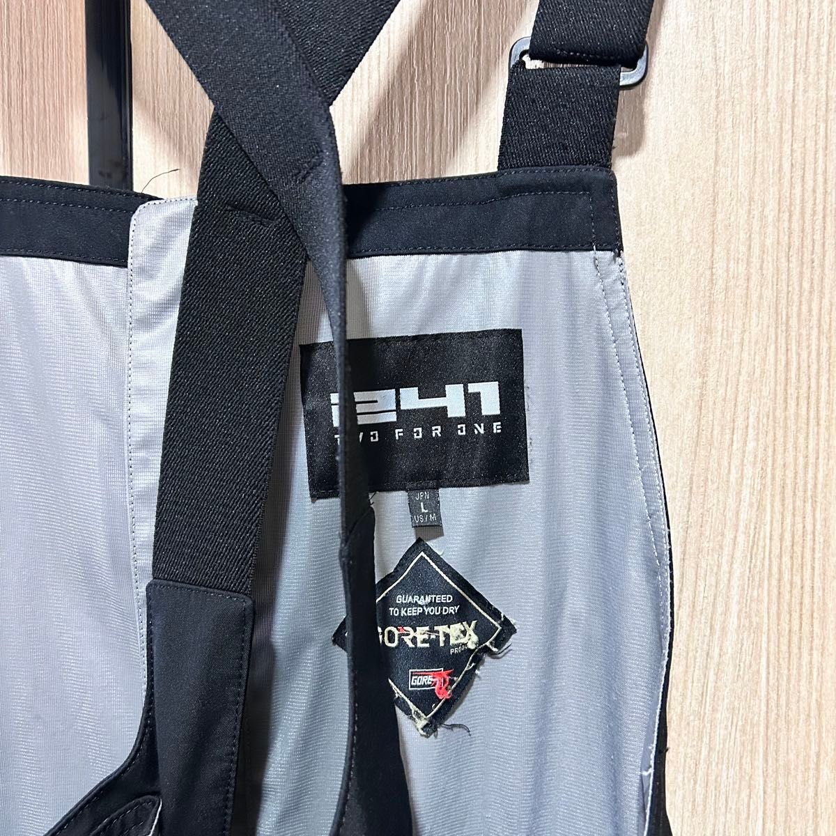241 トゥーフォーワン GORE-TEX SEEKER BIB PNT スノーボード ウェア