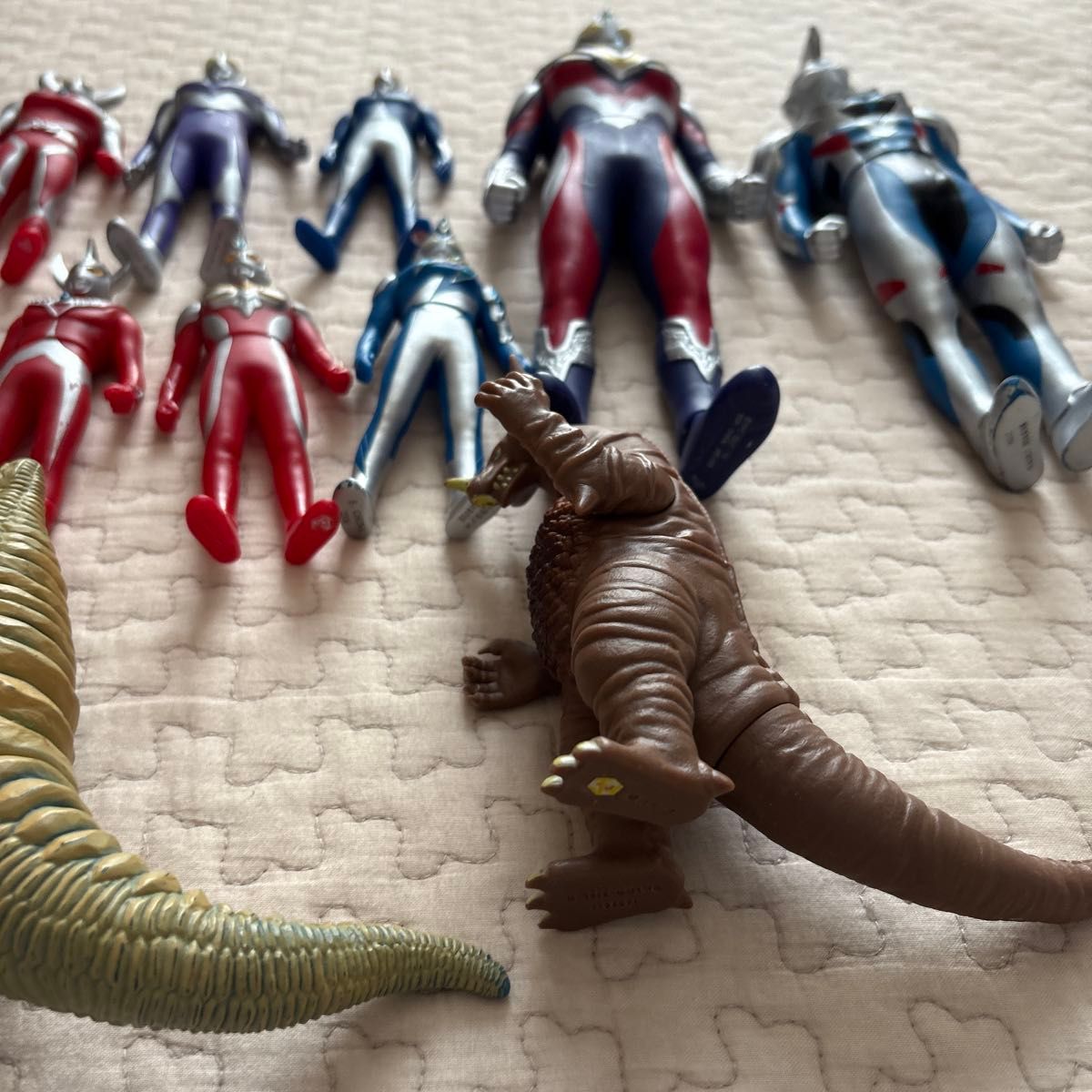 大量】約190体 ウルトラマンのソフビ(まとめ売り) 大量】190体