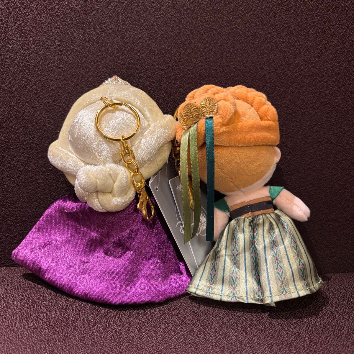ディズニーストア アナ エルサ ぬいぐるみ キーチェーン 戴冠式 アナと