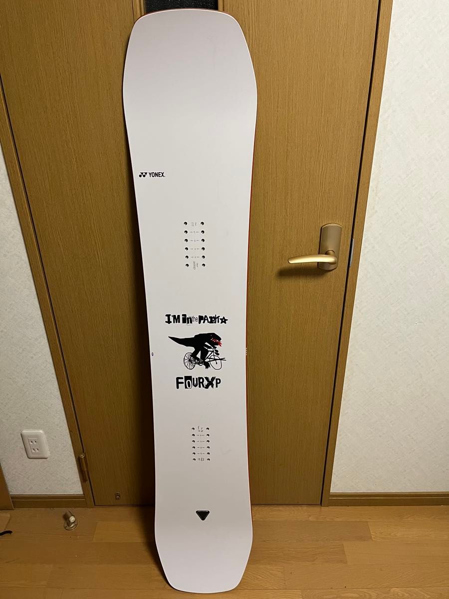 美品 YONEX 4XP 154cm スノーボード 23-24モデル 一度使用のみ 超軽量