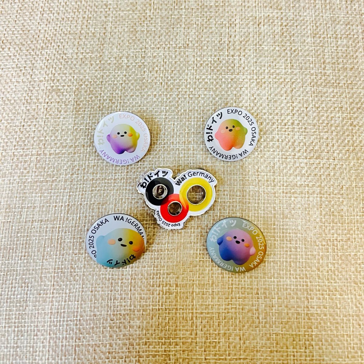 ドイツパビリオン ピンバッジ サーキュラーちゃん ピンバッチ ドイツ館
