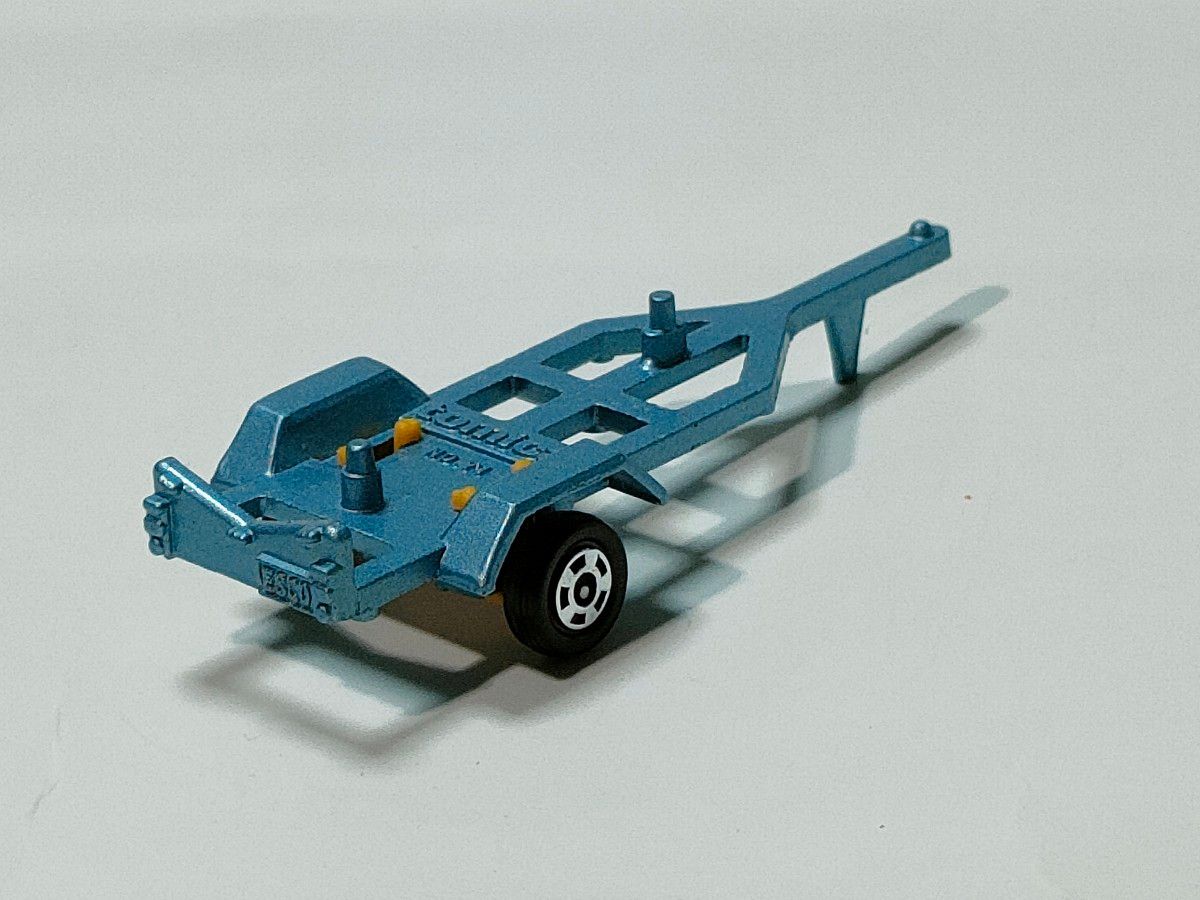 黒箱トミカ 74 日産ローレル2000SGX デッドストック 美品 日本製