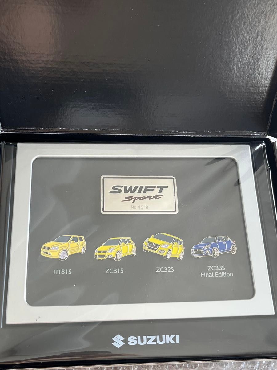 SUZUKI スイスポ記念ピンバッジセット SUZUKI スイスポ記念ピンバッジ