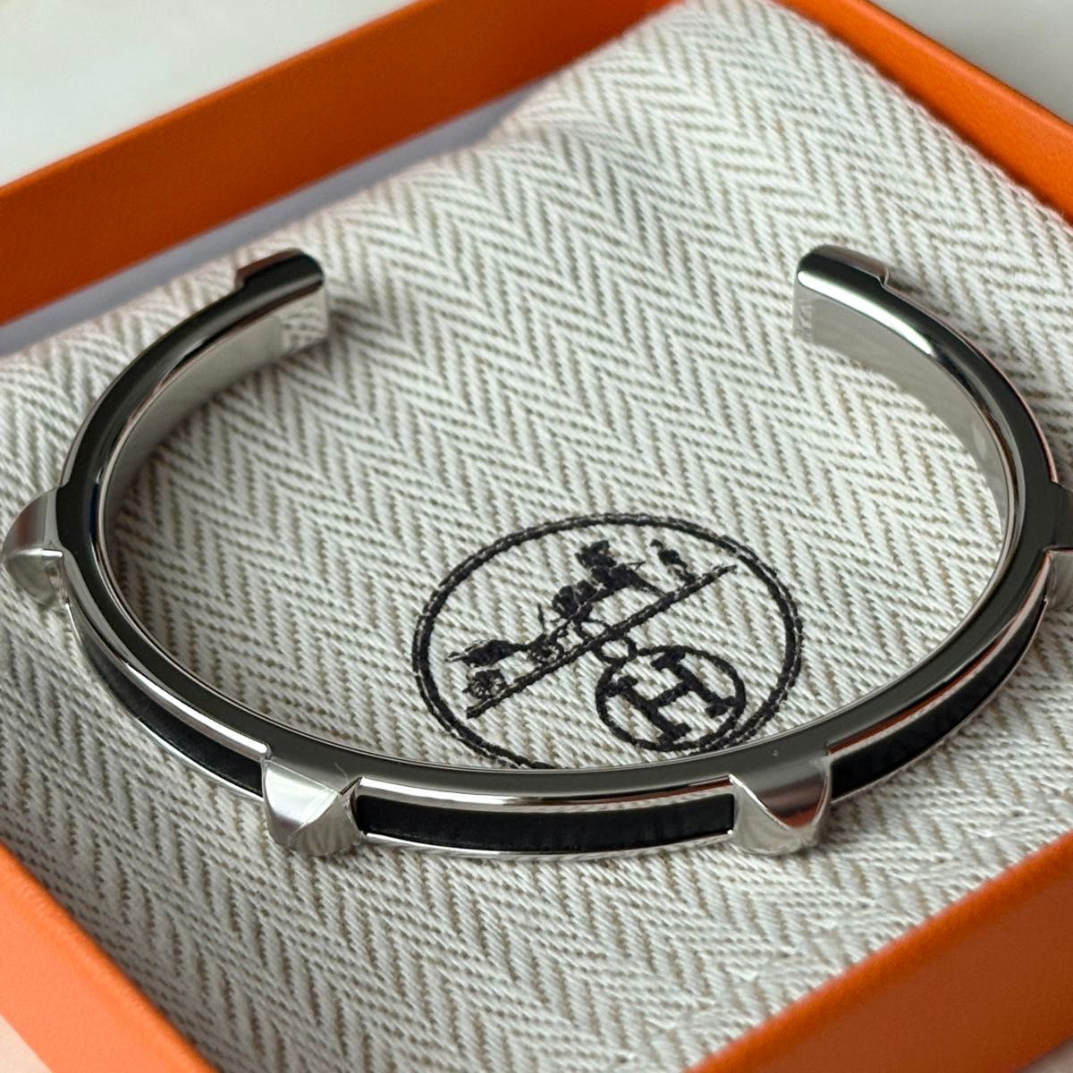 HERMES ATHENA エルメス アテナ ブレスレット バングル シルバー T3